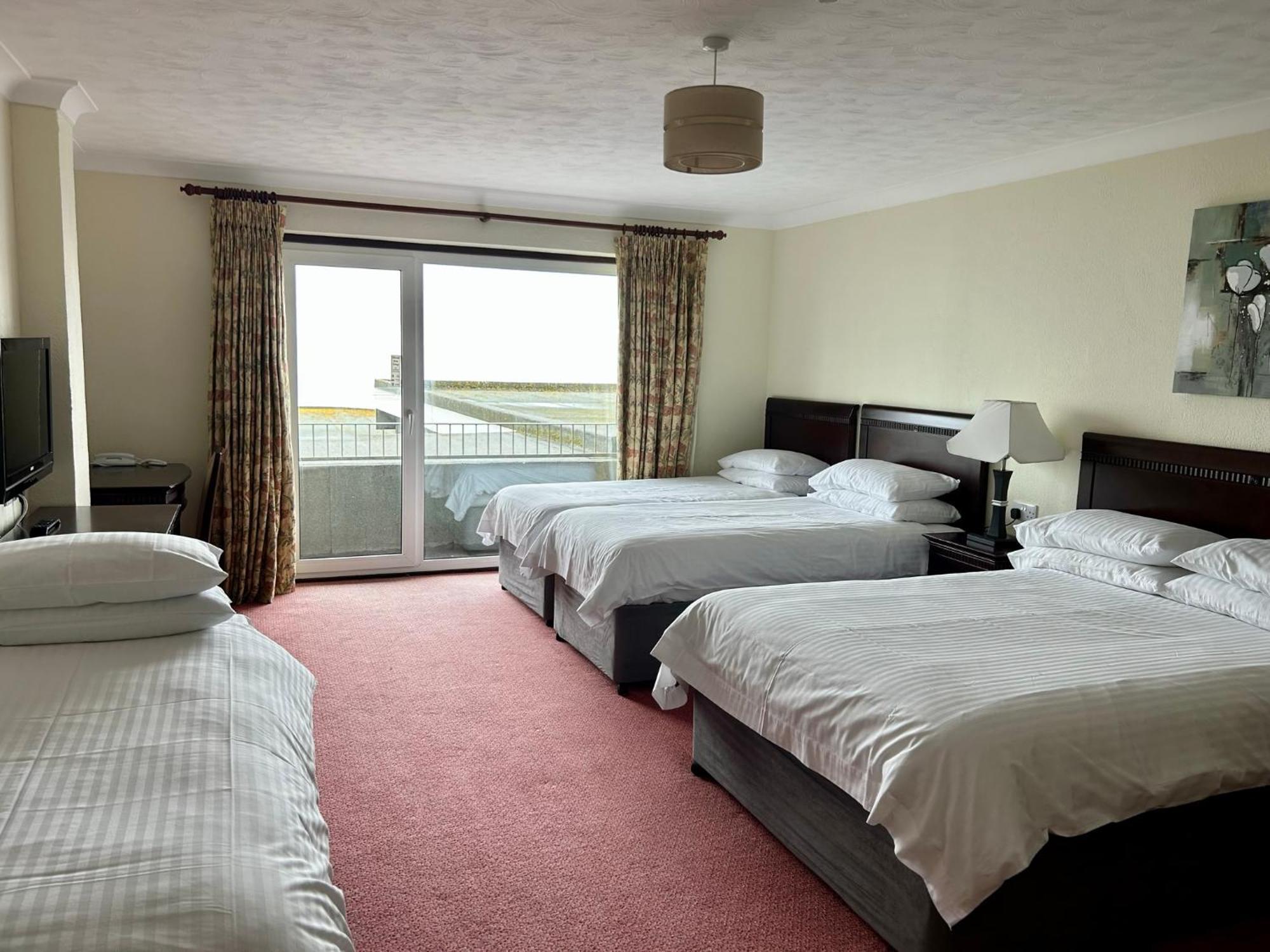 Regent Court - Seafront, Sandown - Free Car Ferry For Bookings Of 3 Or More Nights, Subject To Availability Bilik gambar