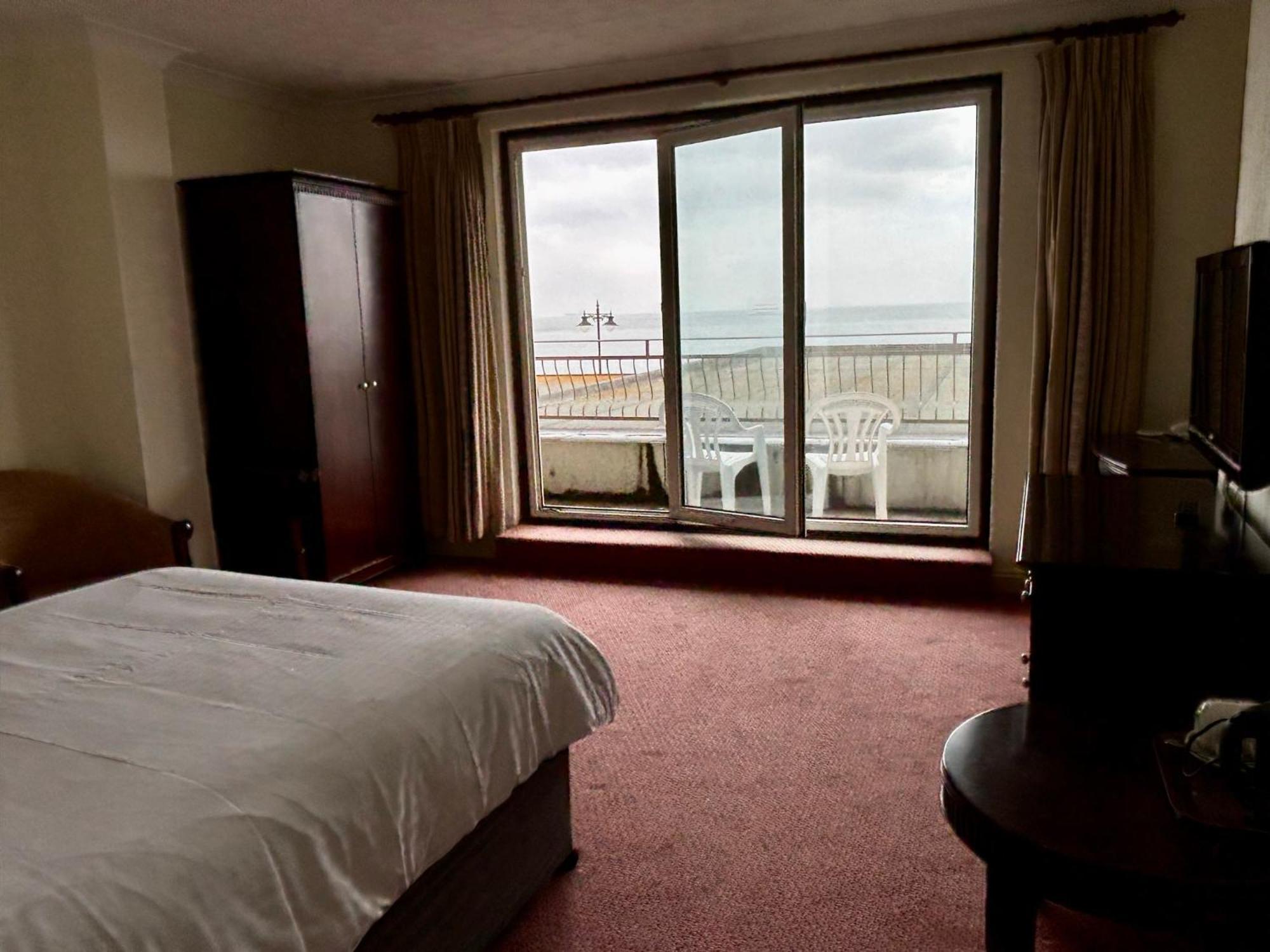 Regent Court - Seafront, Sandown - Free Car Ferry For Bookings Of 3 Or More Nights, Subject To Availability Bilik gambar